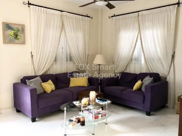 房产 12125 斯特罗沃洛斯, 尼科西亚 / H-112959