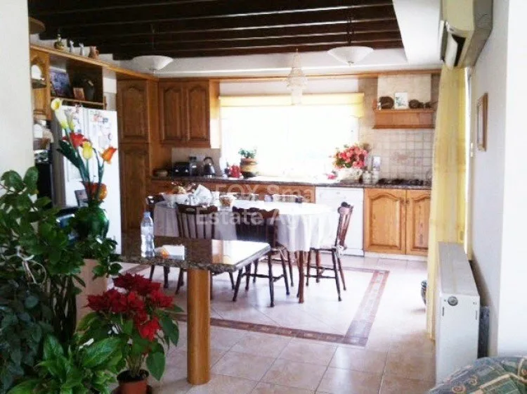 Propiedad 5533 Dalí, Nicosia / H-64399
