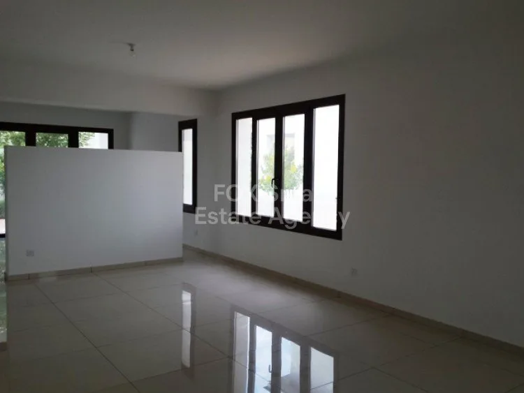 Bien immobilier 15831 Strovolos, Nicosie / H-64905 15