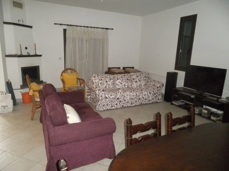 Immobilie 5709 Palaichori Oreinis, Nikosia / H-95160