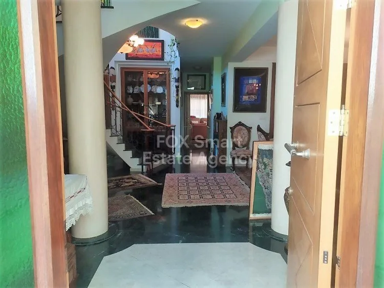 房产 6633 Engomi, 尼科西亚 / HR-113811