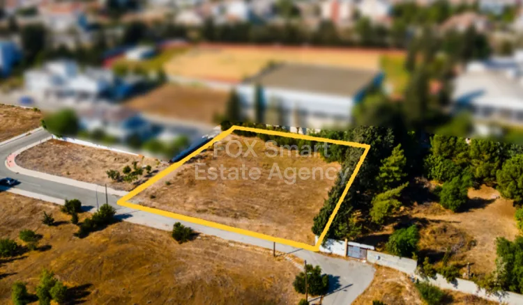 房产 11843 斯特罗沃洛斯, 尼科西亚 / L-108943