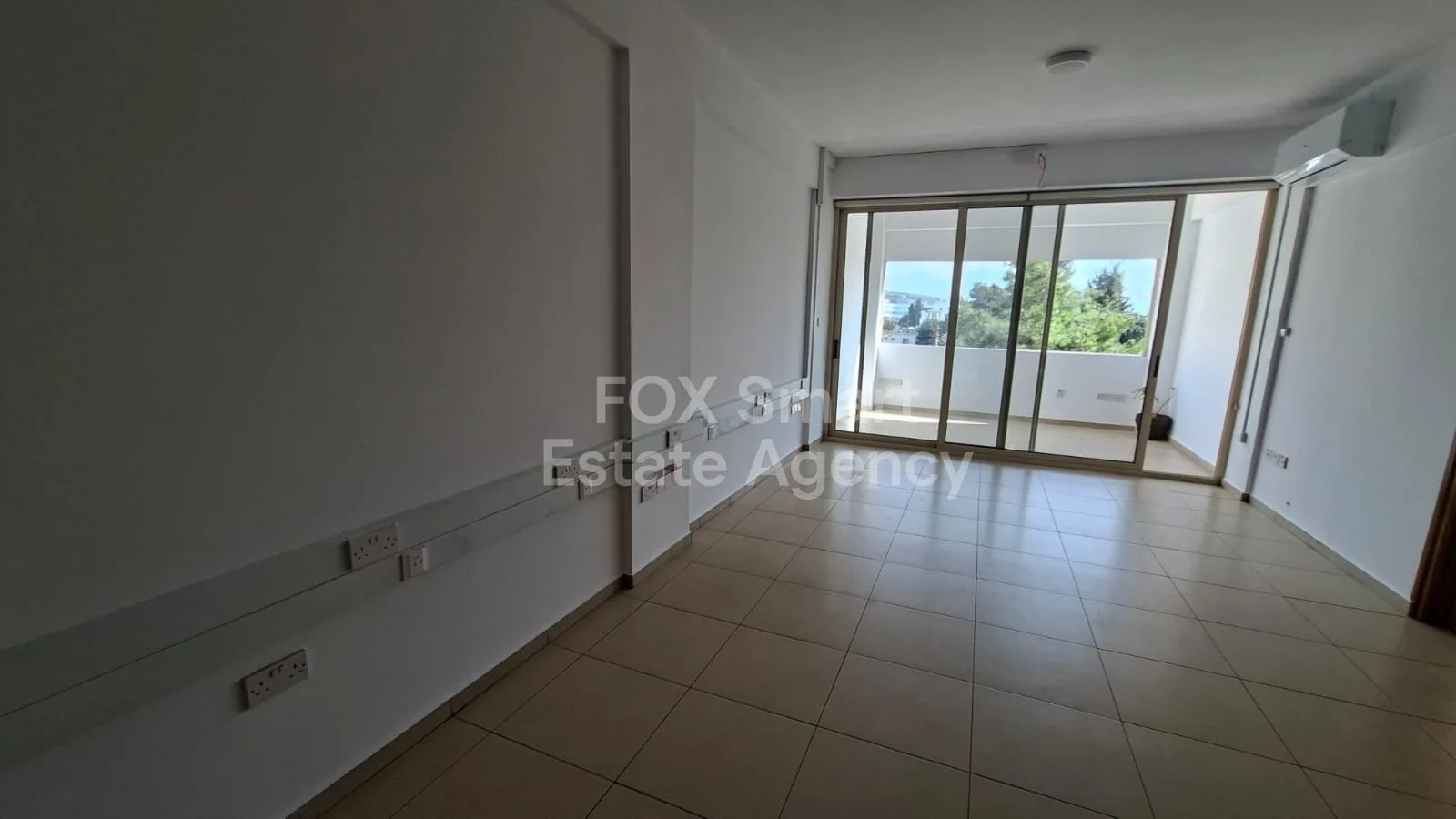 Property 55067 Paphos, Paphos / LIM-PAF-31782