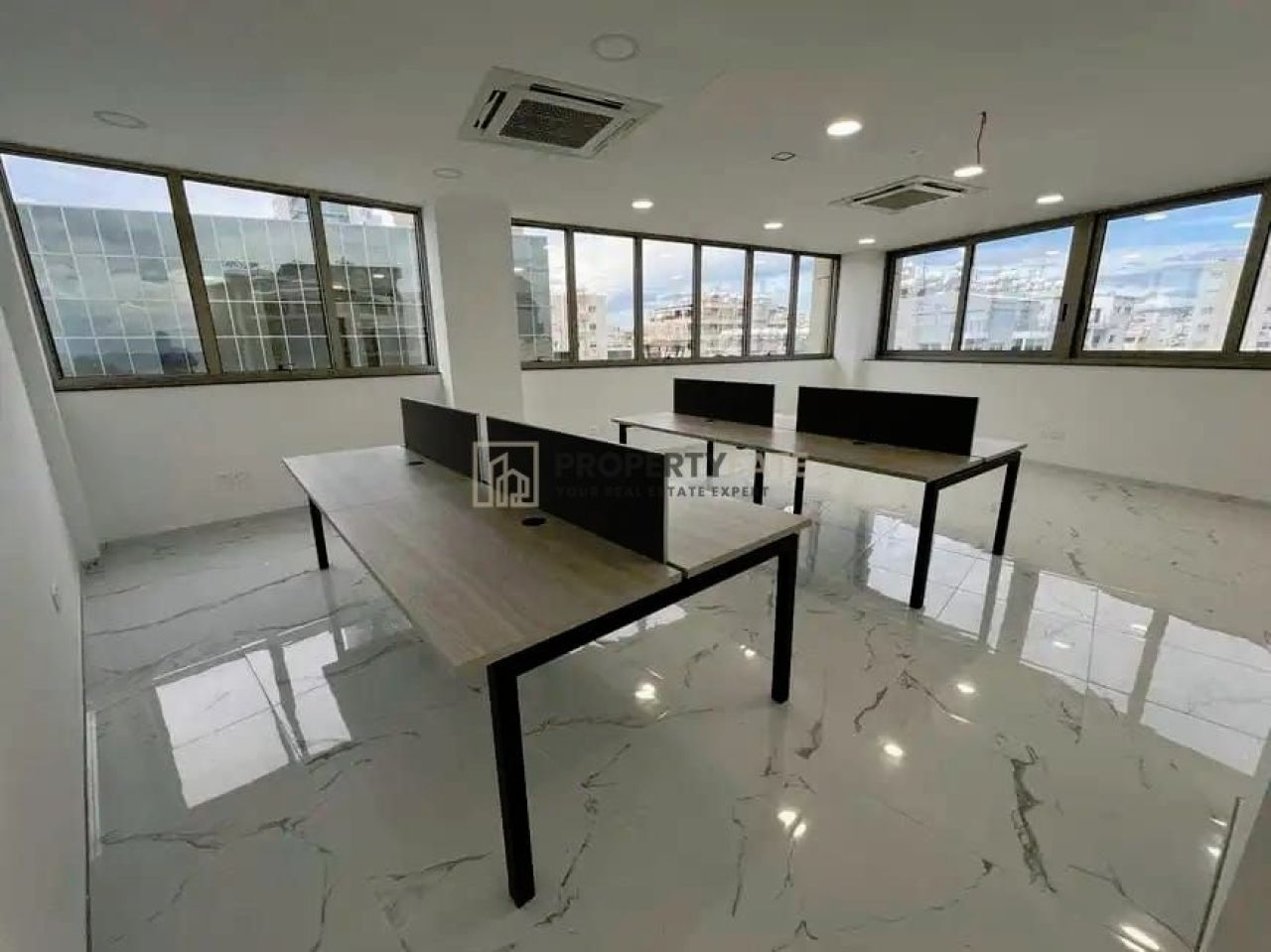 נכס 39100 אגיוס ספירידונאס אומוניה, לימסול / 1259