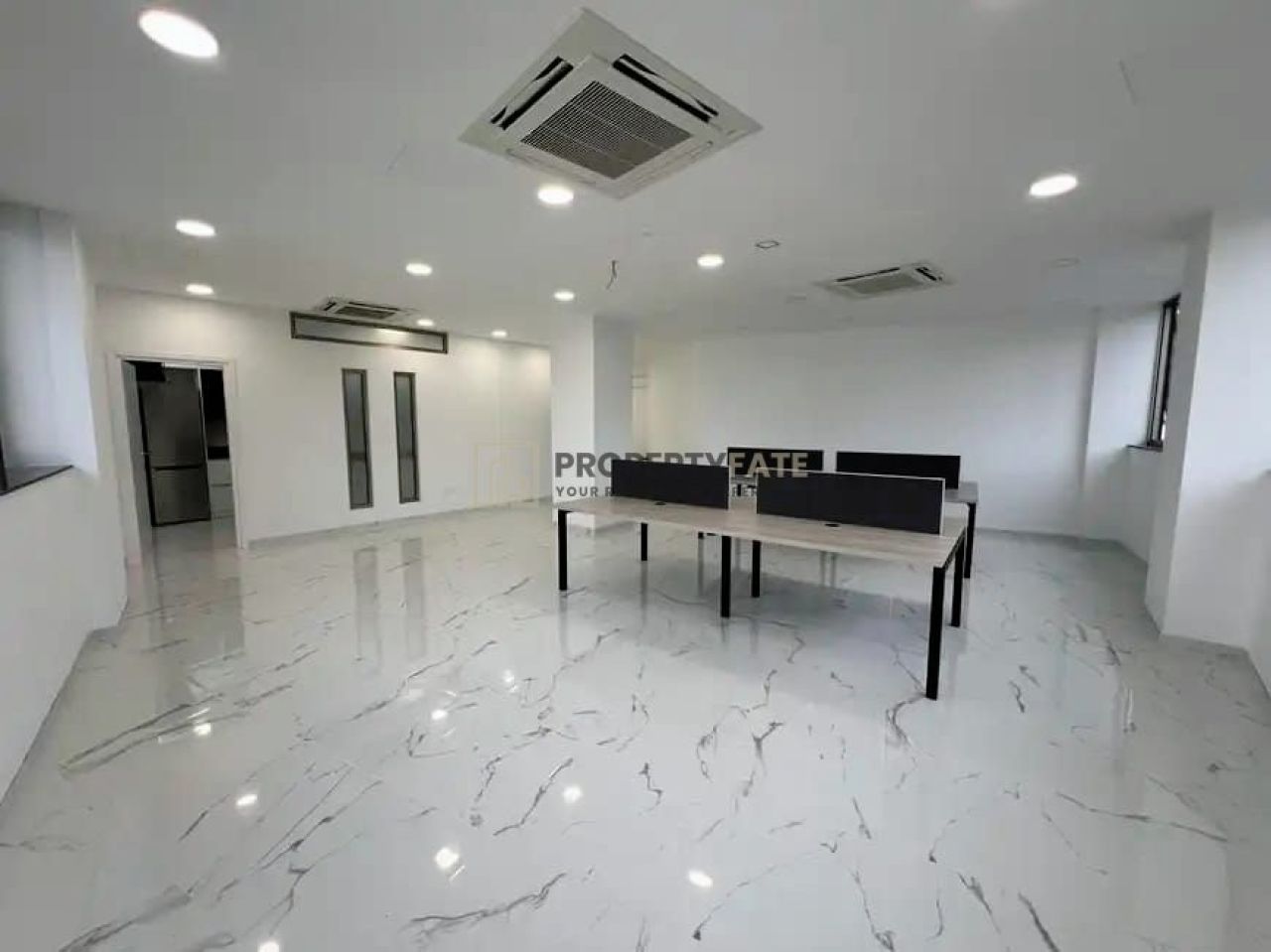 נכס 39100 אגיוס ספירידונאס אומוניה, לימסול / 1259