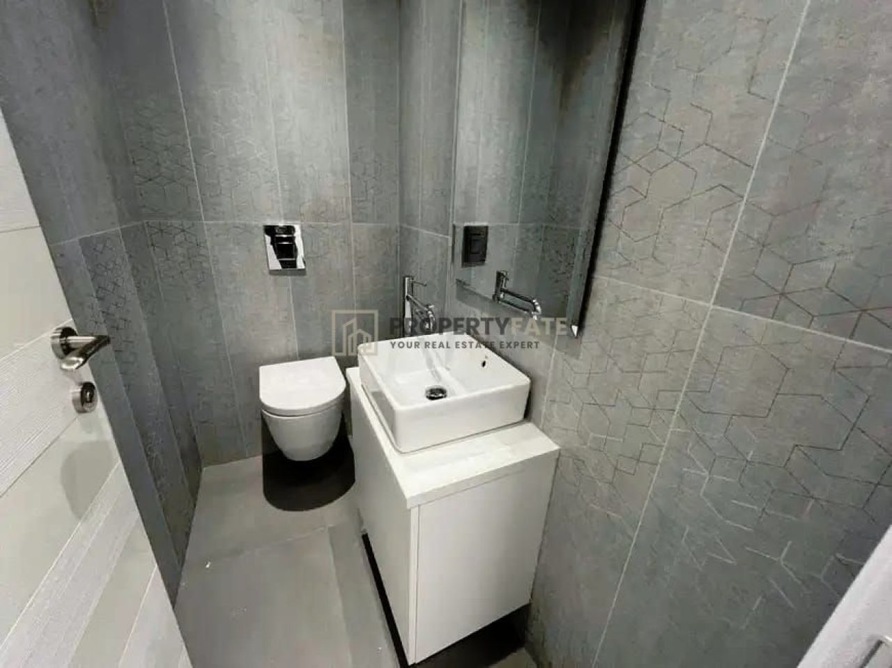 נכס 39100 אגיוס ספירידונאס אומוניה, לימסול / 1259