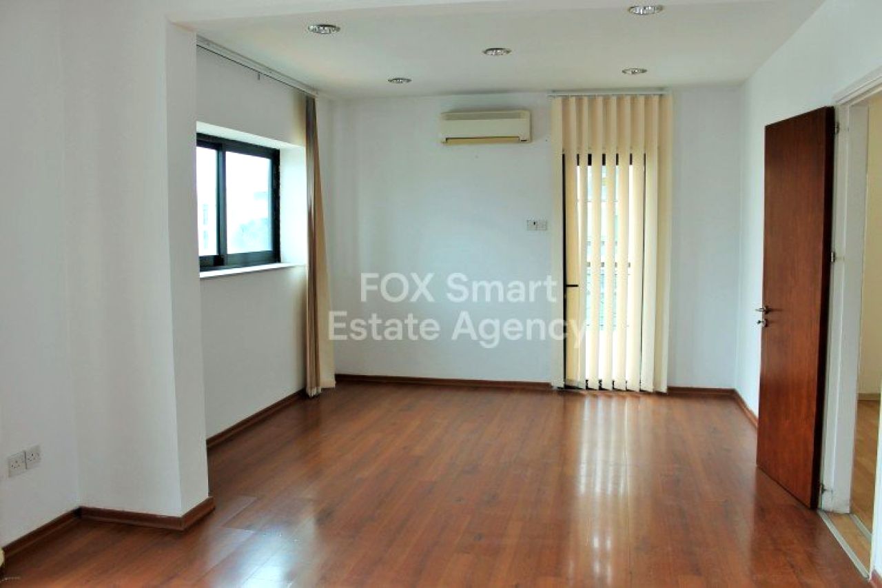 Nieruchomość 56570 Nikozja, Nikozja / OR-103380