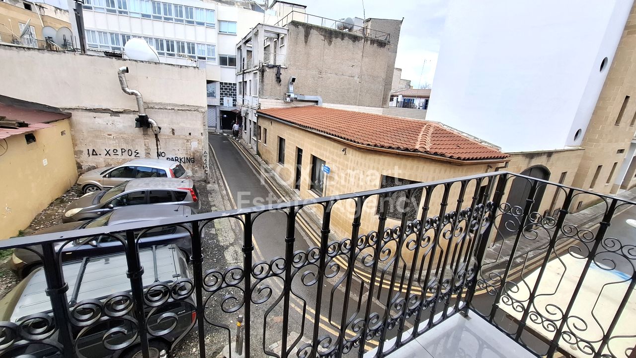 Thumbnail 4 Propiedad 1110 Nicosia / 48035