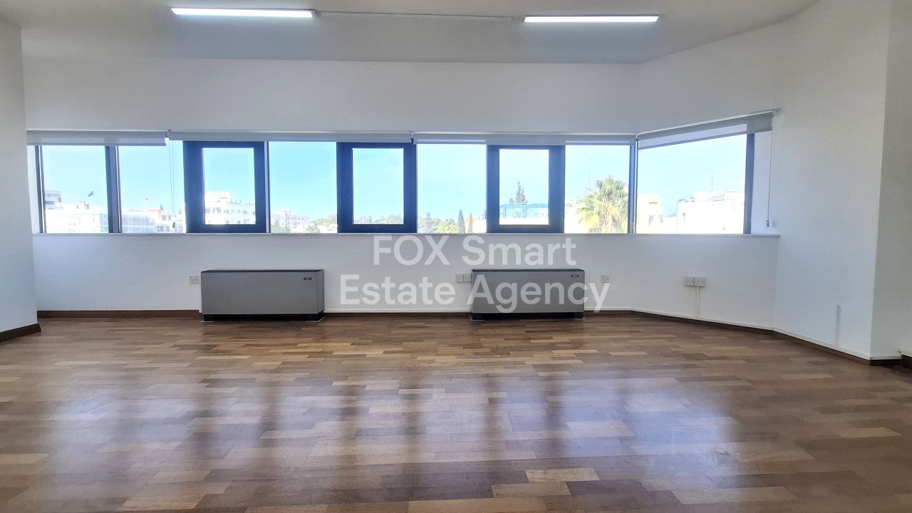 Thumbnail 2 Propiedad 1110 Nicosia / 49346