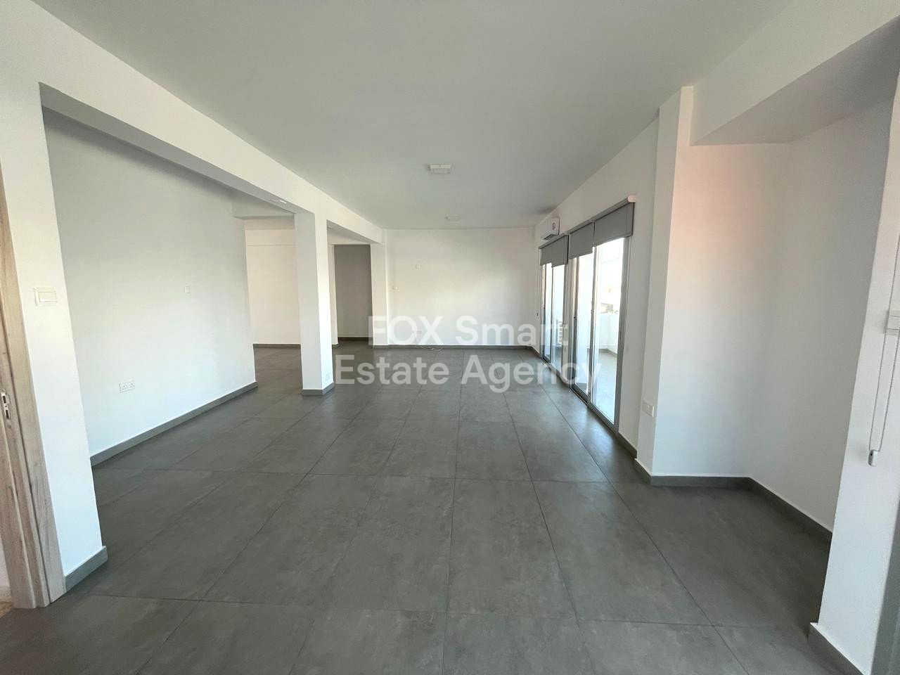 Thumbnail 1 Недвижимость 8049 Пафоса / LIM-PAF-33115