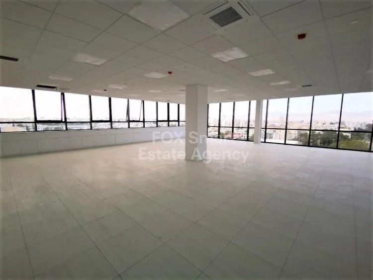 房产 13879 斯特罗沃洛斯, 尼科西亚 / OR-117124