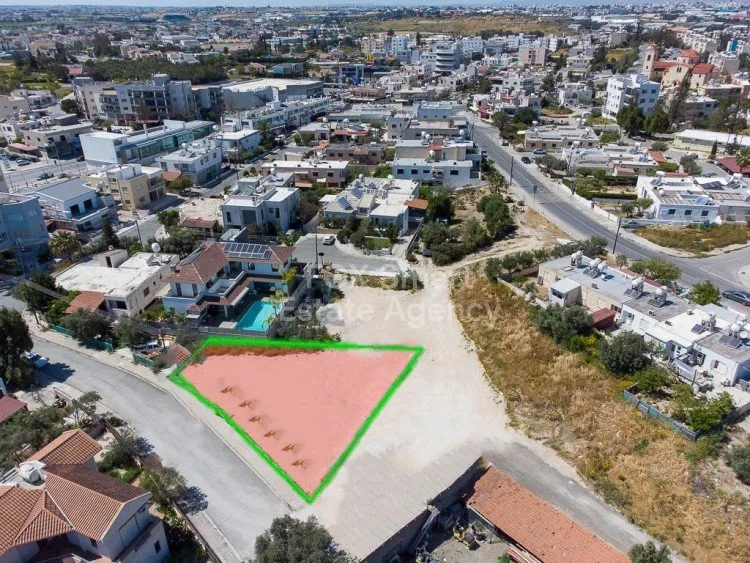 Immobile 7279 Latsia, Nicosia / P-117730