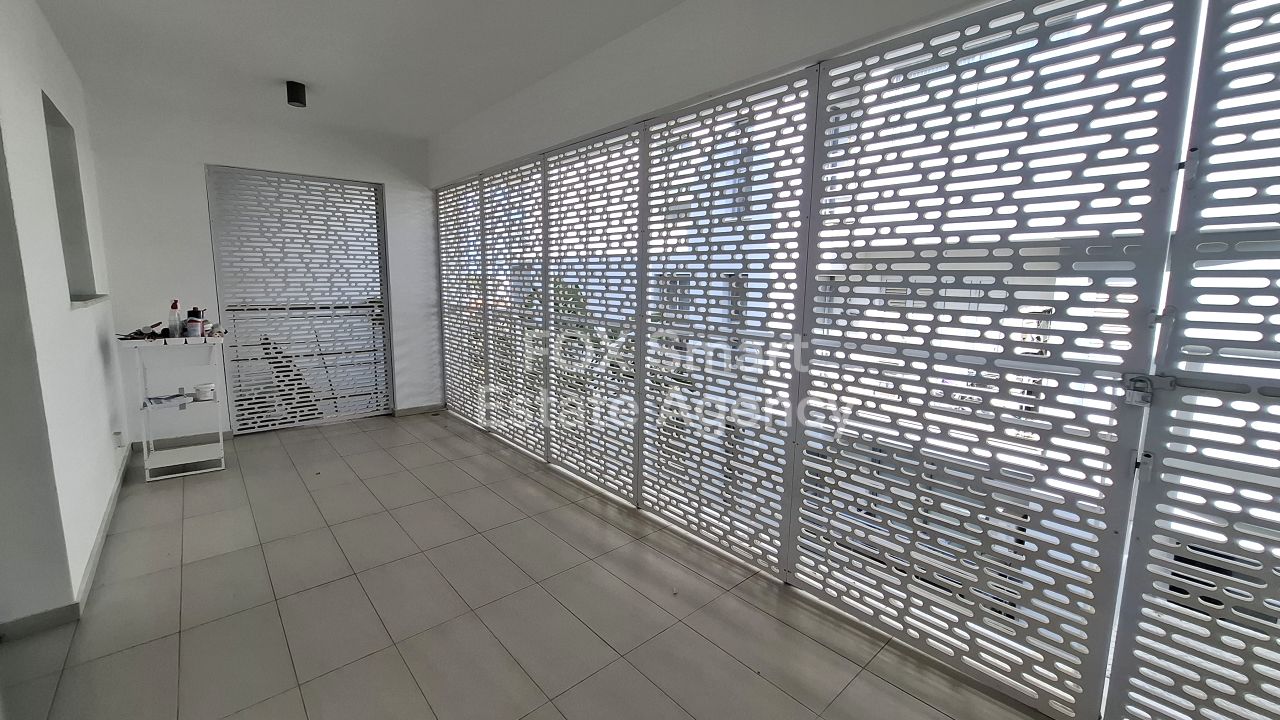 Thumbnail 4 房地产 2000 斯特罗沃洛斯, 尼科西亚 / 37595