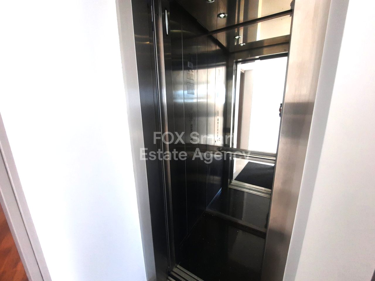 Thumbnail 27 Ακίνητα 2000 Στρόβολος, Λευκωσία / AR-123810