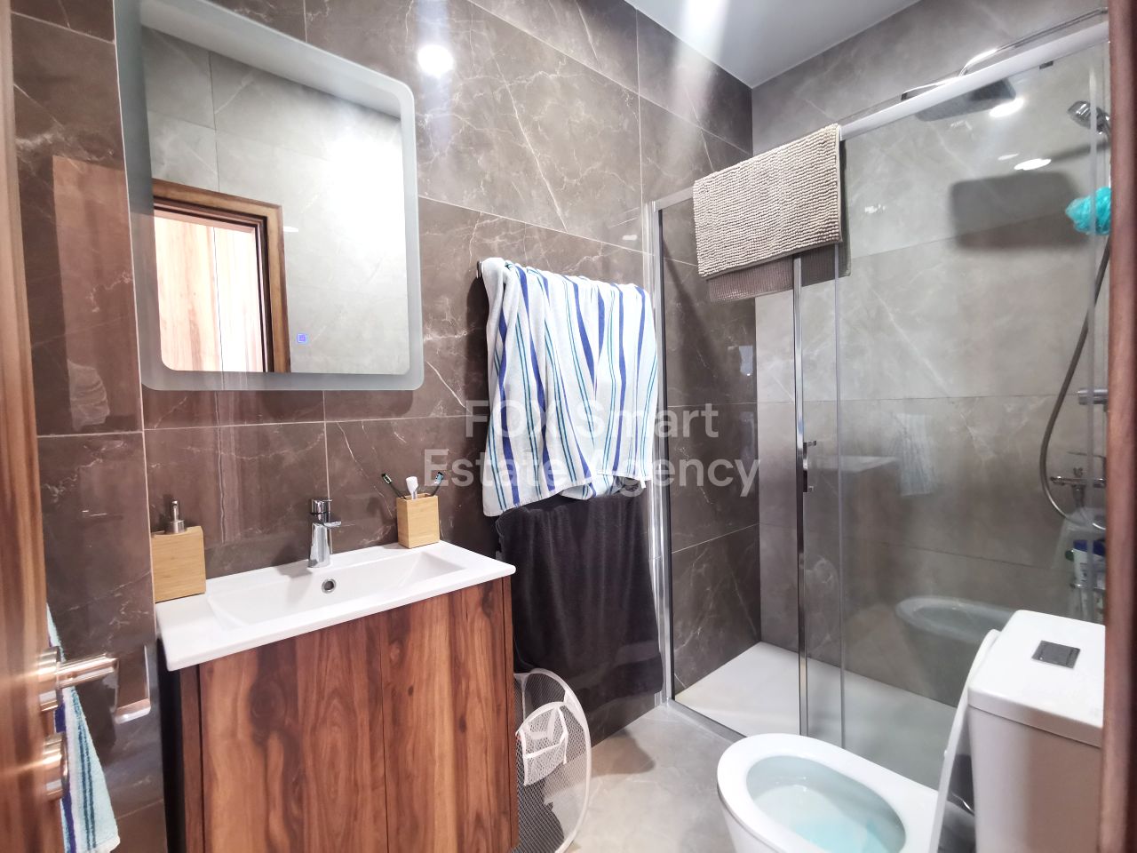 Thumbnail 16 房地产 2400 Engomi, 尼科西亚 / 46481