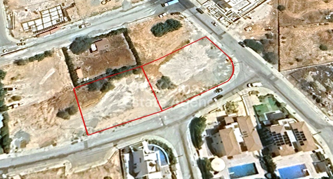 Thumbnail 1 Propiedad 4527 Mouttagiaka, Limasol / LIM-PAF-32891