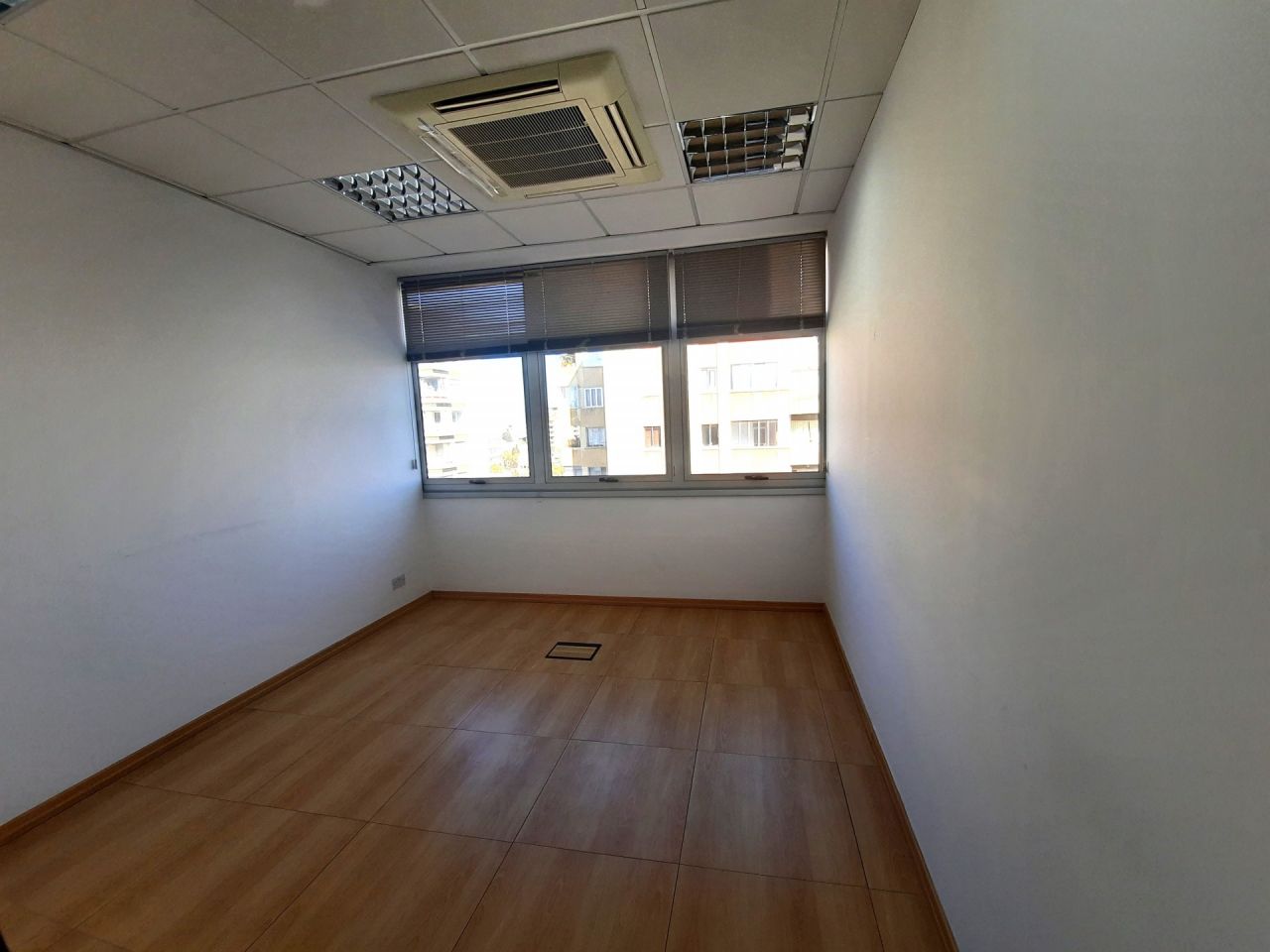 Thumbnail 7 OR-121082 / נכס 1110 ניקוסיה