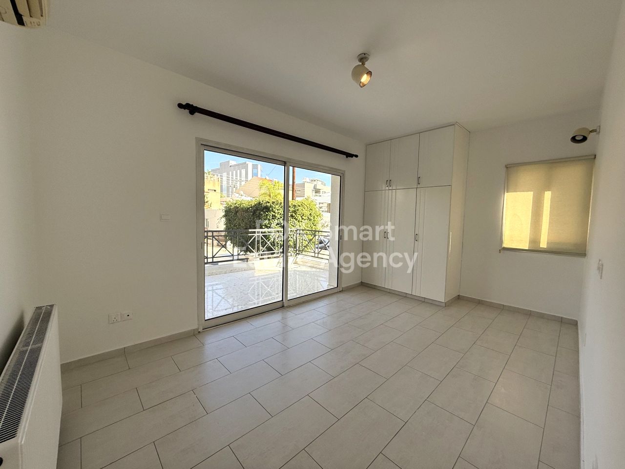 Thumbnail 21 EIGENTUM 2800 Ekali, Limassol / LIM-PAF-31804