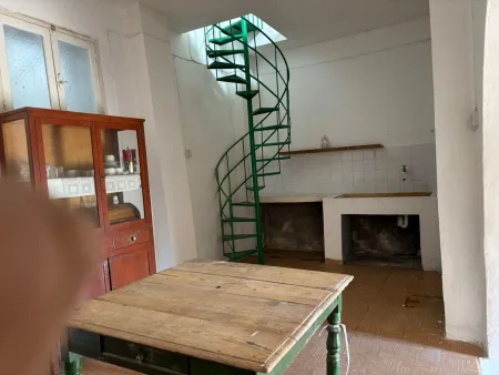 Dom wolno stojący na sprzedaż