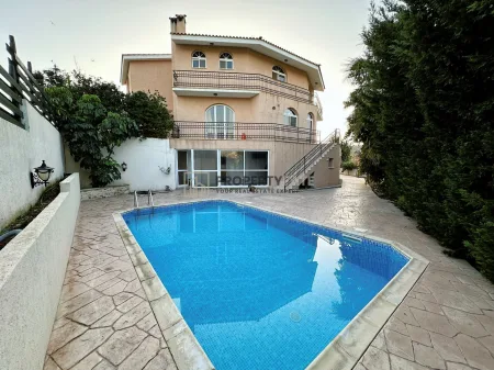 Villa in vendita