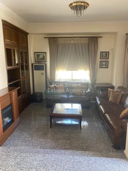 Μπανγκαλόου προς πώληση