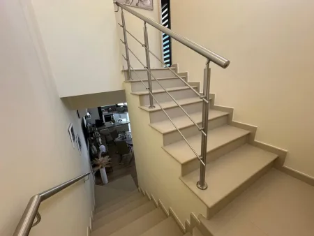 Casa indipendente in vendita