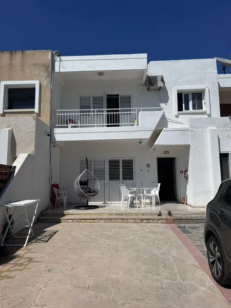 Townhouse for sale