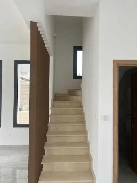 Casa indipendente in vendita