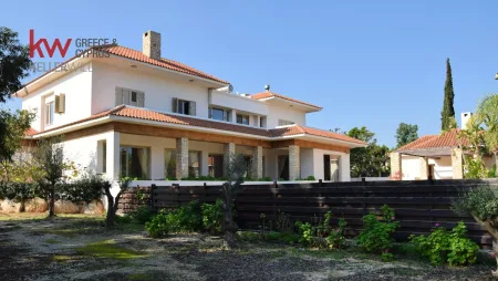Вилла на продажу