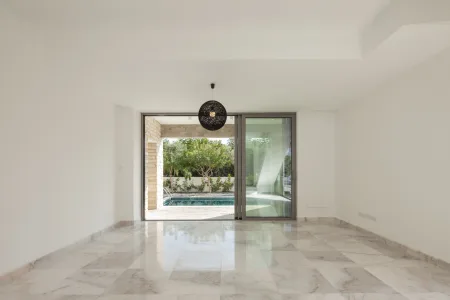 Villa for sale