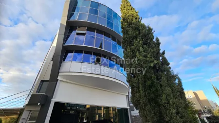 Edificio in vendita