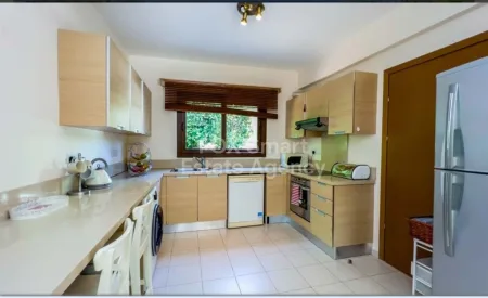 Bungalow for sale