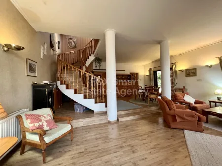 Casa Bifamiliare in affitto