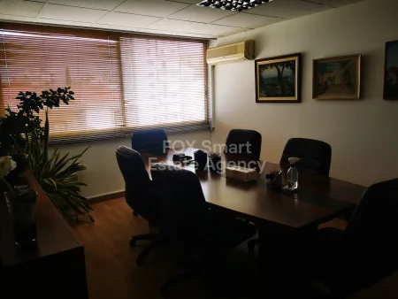 Biuro na sprzedaż