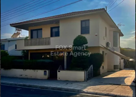 Μπανγκαλόου προς πώληση