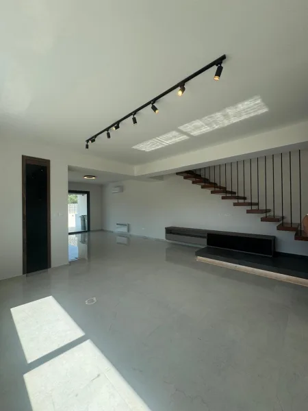 Casa Bifamiliare in vendita