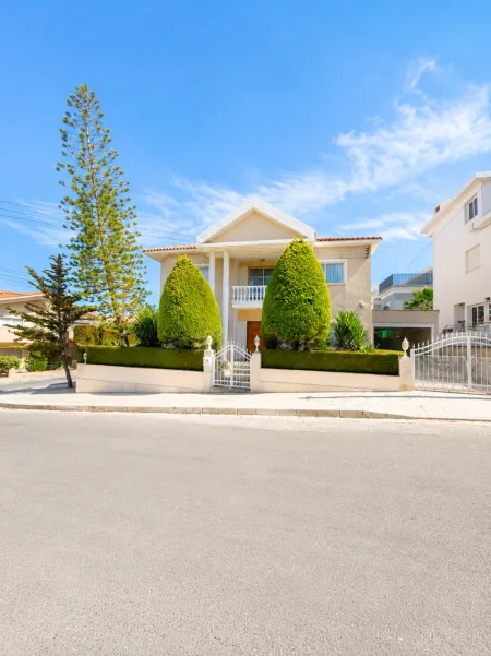 Villa in vendita