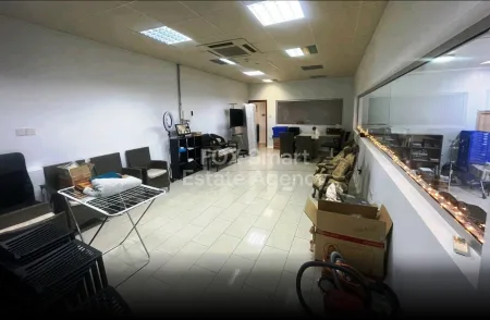 Βιομηχανικό προς ενοικίαση