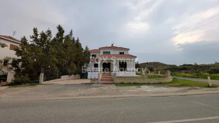 בונגלו למכירה
