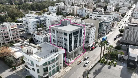 בניין למכירה