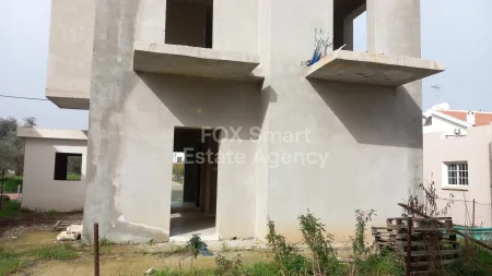 Μπανγκαλόου προς πώληση