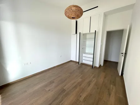 Μπανγκαλόου προς πώληση
