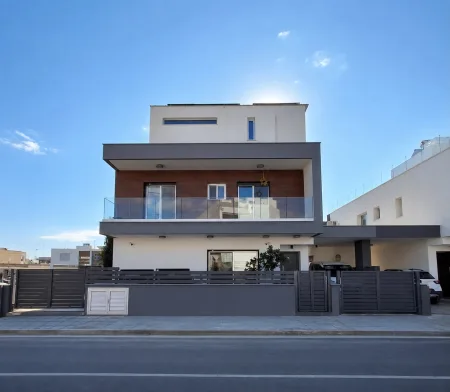 Casa Bifamiliare in vendita