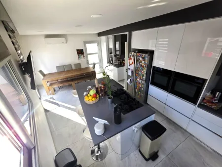 Casa Bifamiliare in vendita