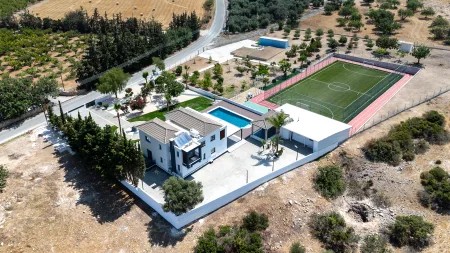 Villa for sale