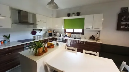 Bungalow for sale