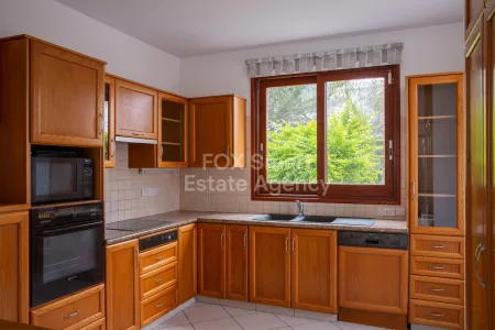 Detached House for rent