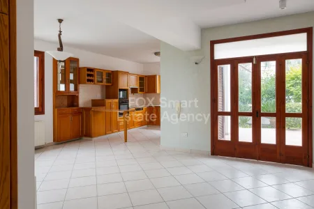 Detached House for rent