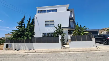 Bungalow for sale