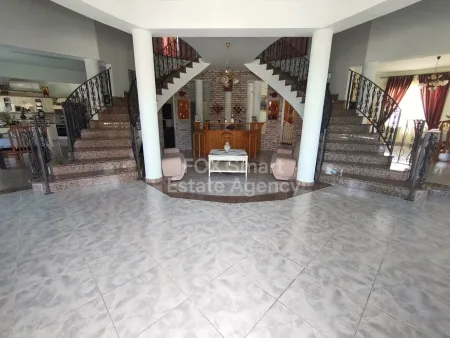 Detached House for rent